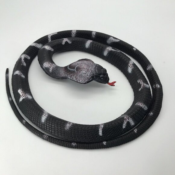 Toys R Us Maidenhead Cobra Snake Large Plastic Rubber Prop Toy Animal Black - Picture 7 of 12